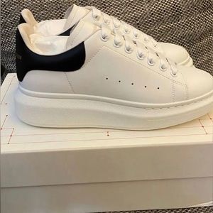 Alexander McQueen, Size 8.5, white and black, brand new